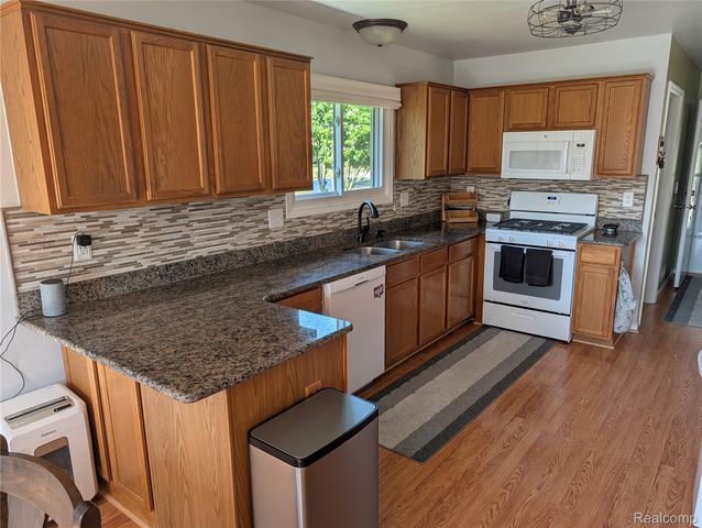 57487 Nicholas Drive, Washington Township, MI 48094