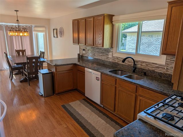 57487 Nicholas Drive, Washington Township, MI 48094