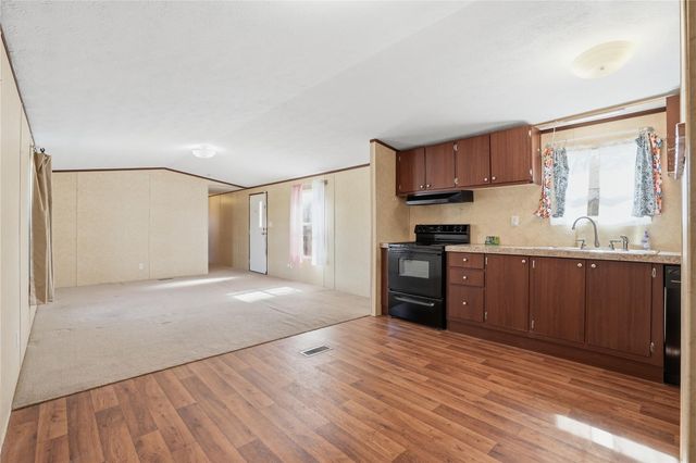 801 Genoa Red Bluff Road, Pasadena, TX 77504