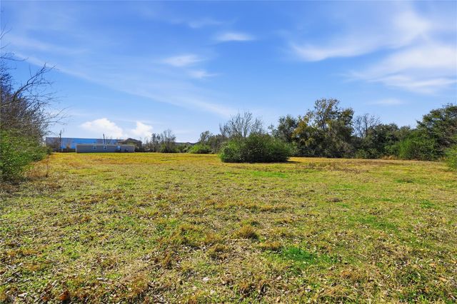 801 Genoa Red Bluff Road, Pasadena, TX 77504