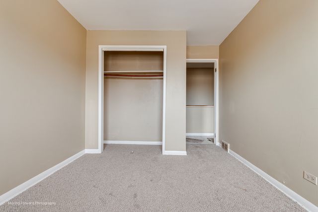 9586 S Colfax Avenue, Chicago, IL 60617