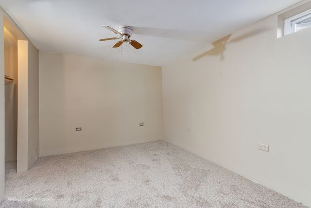 9586 S Colfax Avenue, Chicago, IL 60617