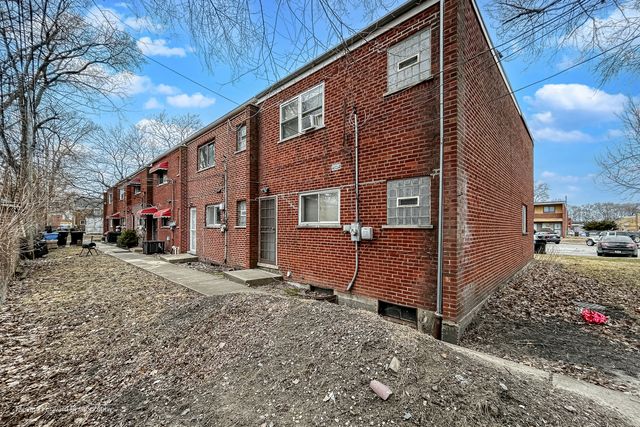 9586 S Colfax Avenue, Chicago, IL 60617