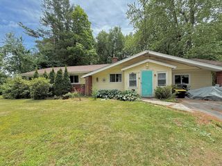 46 Barry Rd, Worcester, MA 01609