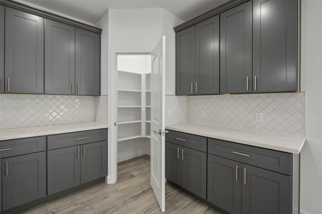 1065 Saint Clair Street, Houston, TX 77088