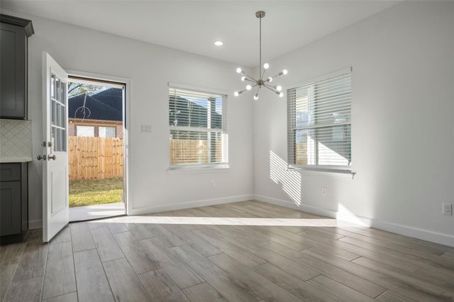 1065 Saint Clair Street, Houston, TX 77088