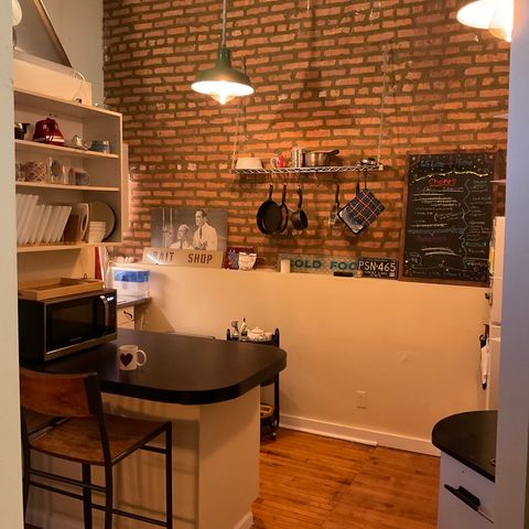 2746 W Chicago Avenue, Chicago, IL 60622