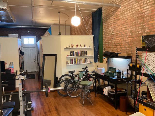 2746 W Chicago Avenue, Chicago, IL 60622