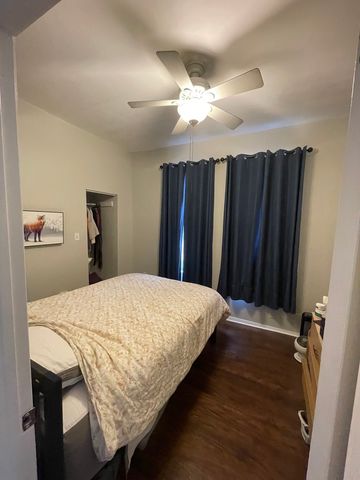 2746 W Chicago Avenue, Chicago, IL 60622