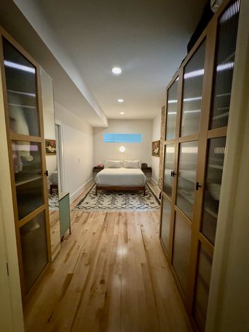 2746 W Chicago Avenue, Chicago, IL 60622