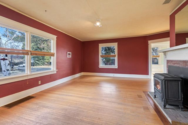 1545 NW 3rd Street, Bend, OR 97703