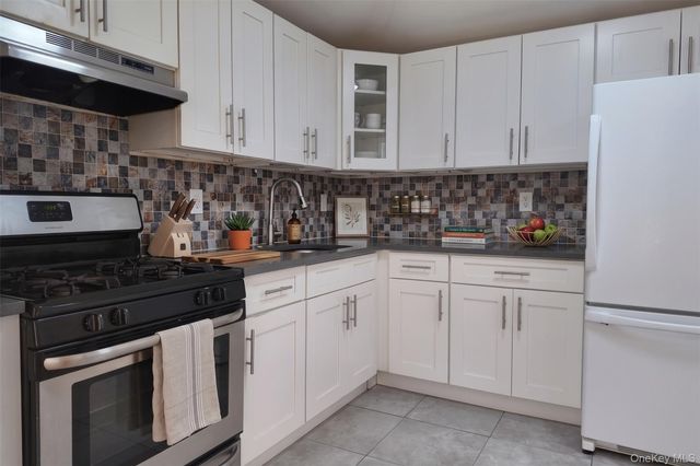 13930 Laurelton Parkway, Rosedale, NY 11422