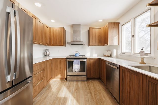 199 Kearney Drive, Irondequoit, NY 14617