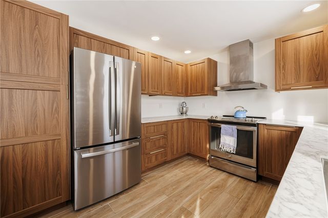 199 Kearney Drive, Irondequoit, NY 14617