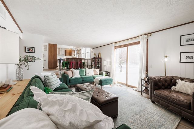 199 Kearney Drive, Irondequoit, NY 14617