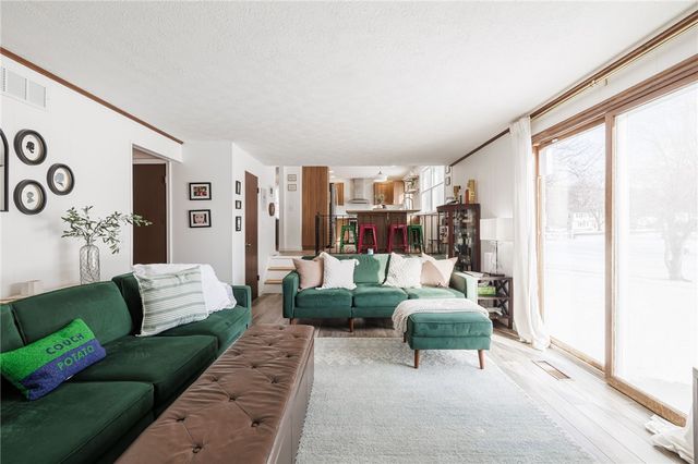 199 Kearney Drive, Irondequoit, NY 14617