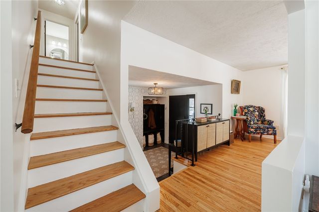 199 Kearney Drive, Irondequoit, NY 14617