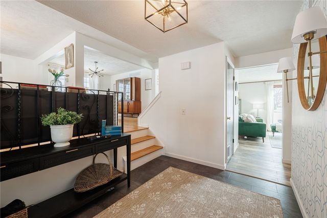 199 Kearney Drive, Irondequoit, NY 14617