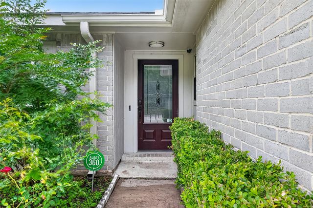 13907 Old Village Lane, Sugar Land, TX 77498