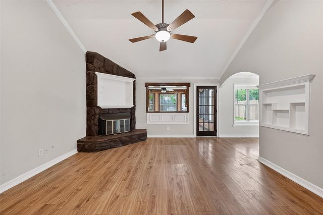 13907 Old Village Lane, Sugar Land, TX 77498