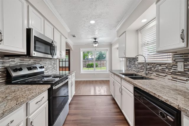 13907 Old Village Lane, Sugar Land, TX 77498