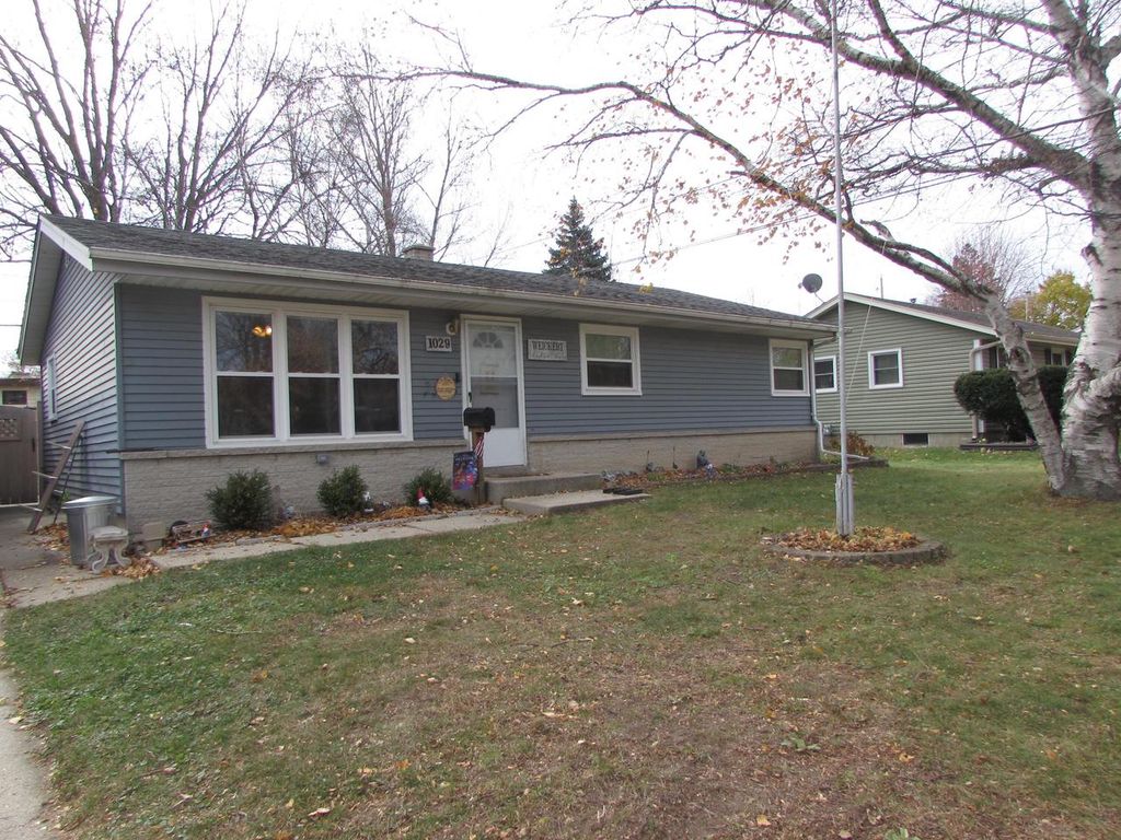 1029 Adams STREET, West Bend, WI 53090