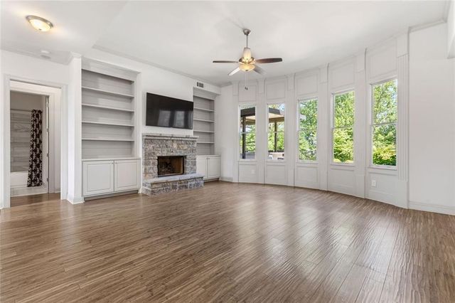 988 Woodtrace Lane, Auburn, GA 30011