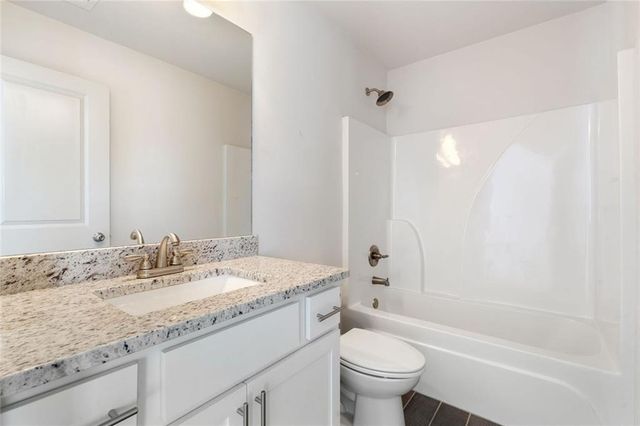 988 Woodtrace Lane, Auburn, GA 30011