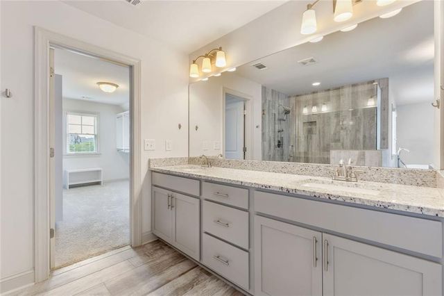 988 Woodtrace Lane, Auburn, GA 30011