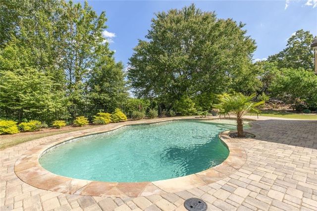 988 Woodtrace Lane, Auburn, GA 30011