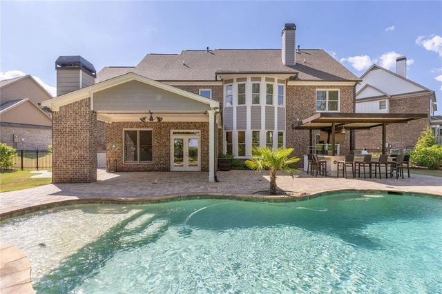 988 Woodtrace Lane, Auburn, GA 30011
