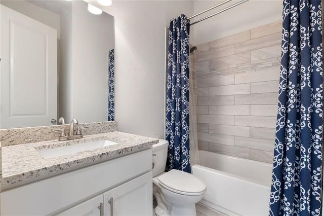 988 Woodtrace Lane, Auburn, GA 30011