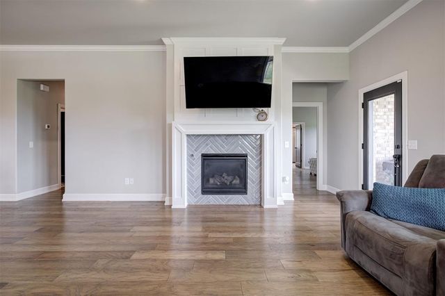 13501 Hickory Way, Edmond, OK 73025