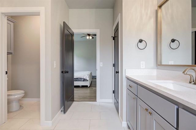 13501 Hickory Way, Edmond, OK 73025