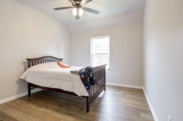 13501 Hickory Way, Edmond, OK 73025