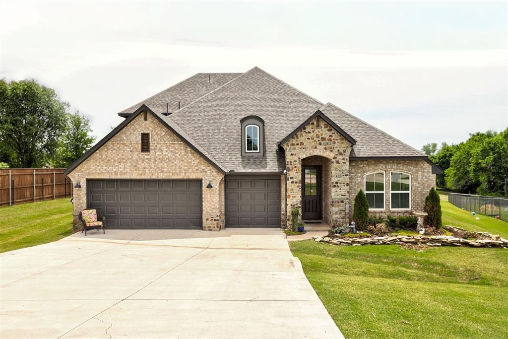 13501 Hickory Way, Edmond, OK 73025