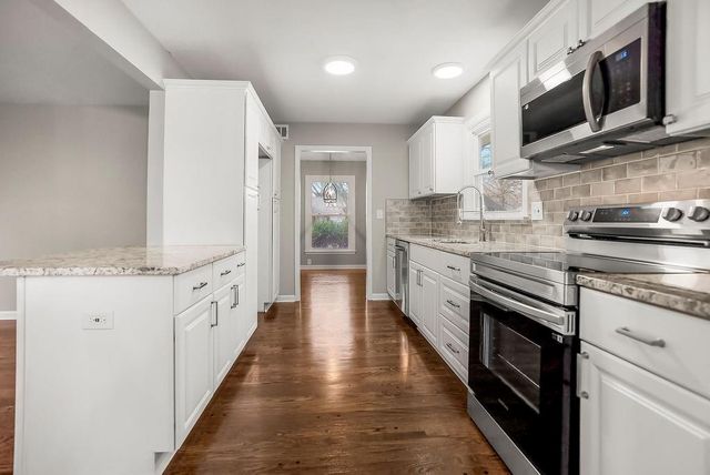 12805 Bristol Avenue, Grandview, MO 64030