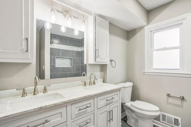 12805 Bristol Avenue, Grandview, MO 64030