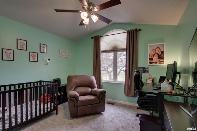 3012 BLUFF RIDGE Drive, Quincy, IL 62305