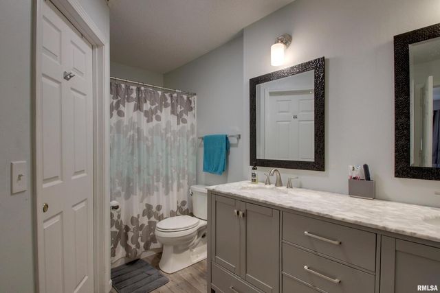 3012 BLUFF RIDGE Drive, Quincy, IL 62305