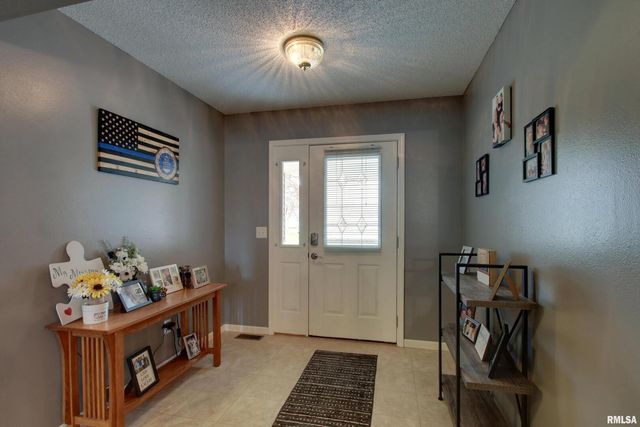 3012 BLUFF RIDGE Drive, Quincy, IL 62305