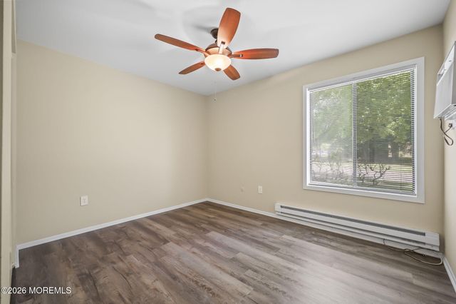156 Cross Slope Court D, Manalapan, NJ 07726