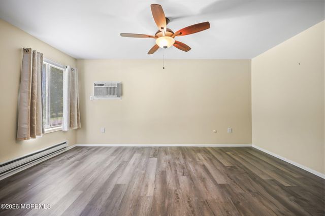 156 Cross Slope Court D, Manalapan, NJ 07726