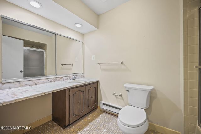 156 Cross Slope Court D, Manalapan, NJ 07726