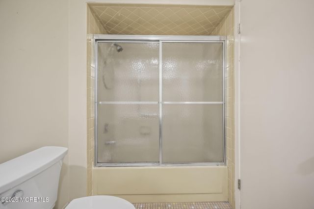156 Cross Slope Court D, Manalapan, NJ 07726