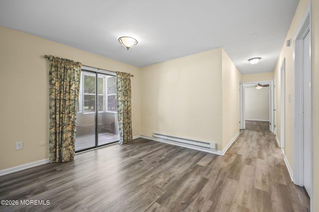 156 Cross Slope Court D, Manalapan, NJ 07726