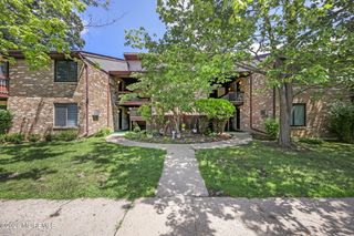 156 Cross Slope Court D, Manalapan, NJ 07726
