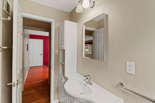 1208 W William Street, Champaign, IL 61821