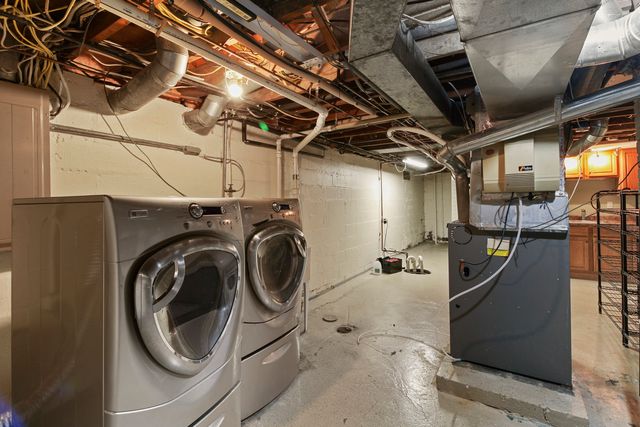 1208 W William Street, Champaign, IL 61821