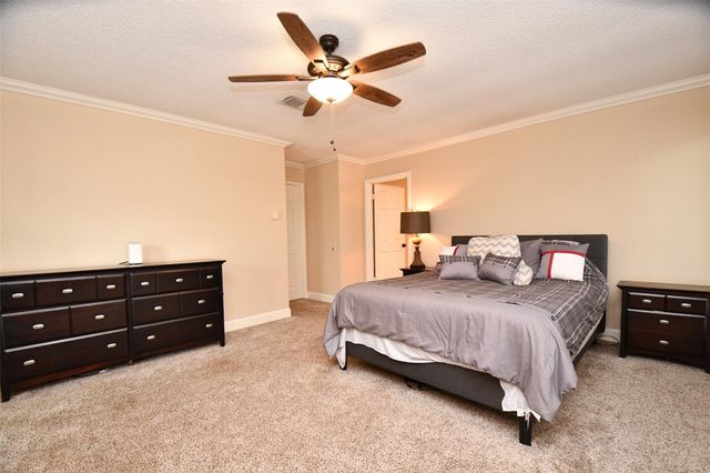 306 Priscilla Court, Houston, TX 77015